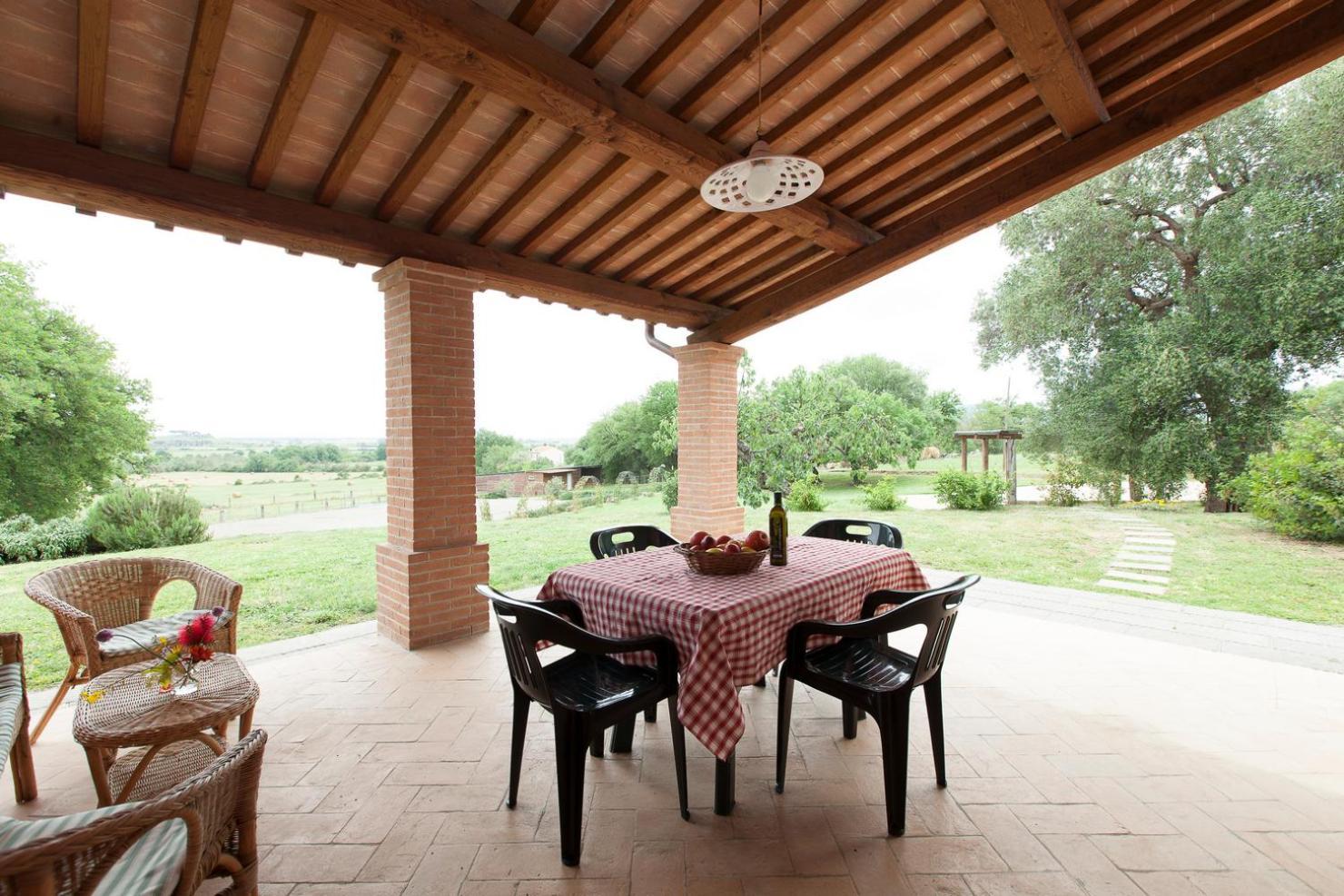 Agriturismo Bio Podere Doganelle Giuncarico Exteriör bild
