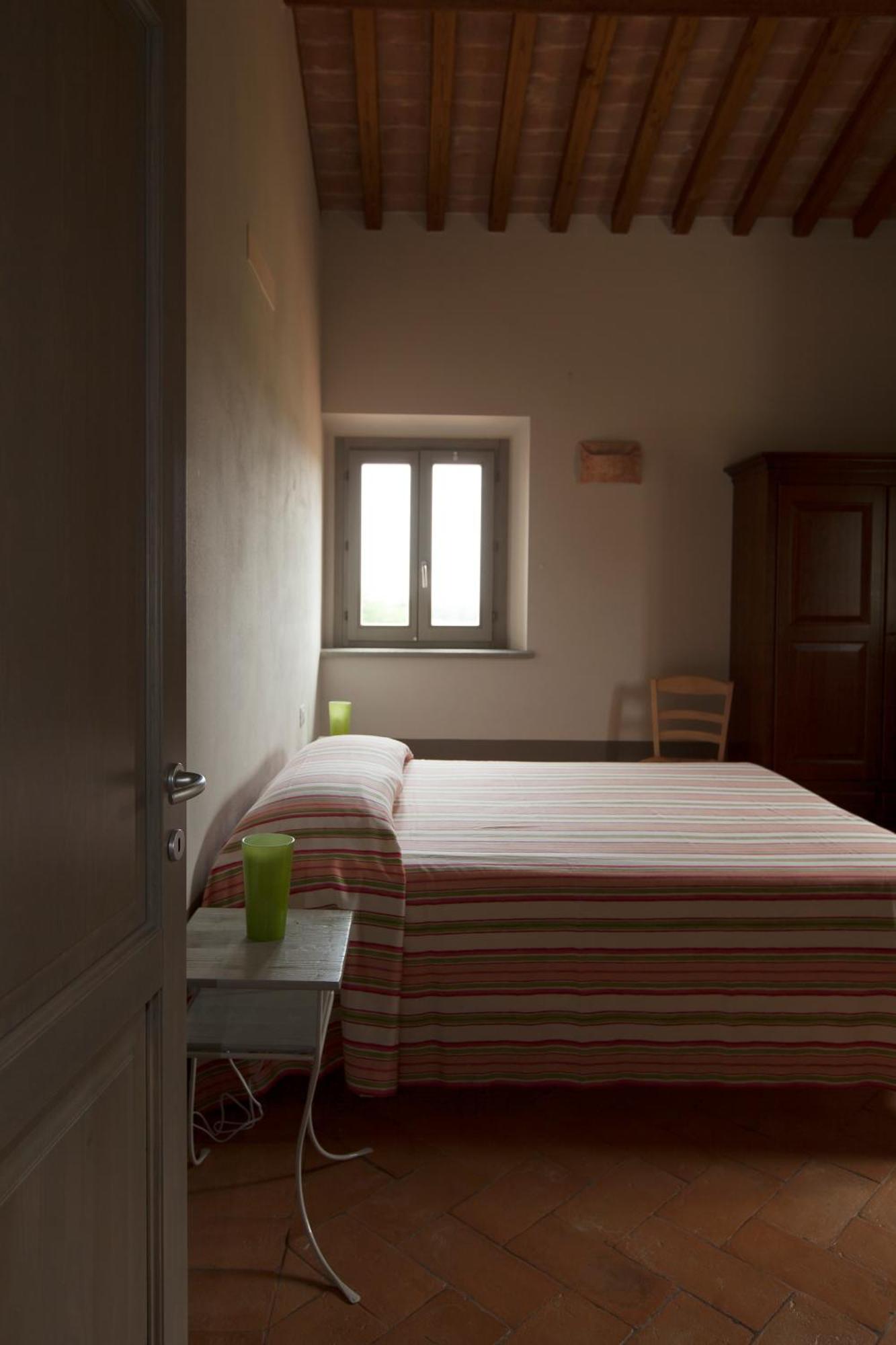 Agriturismo Bio Podere Doganelle Giuncarico Exteriör bild