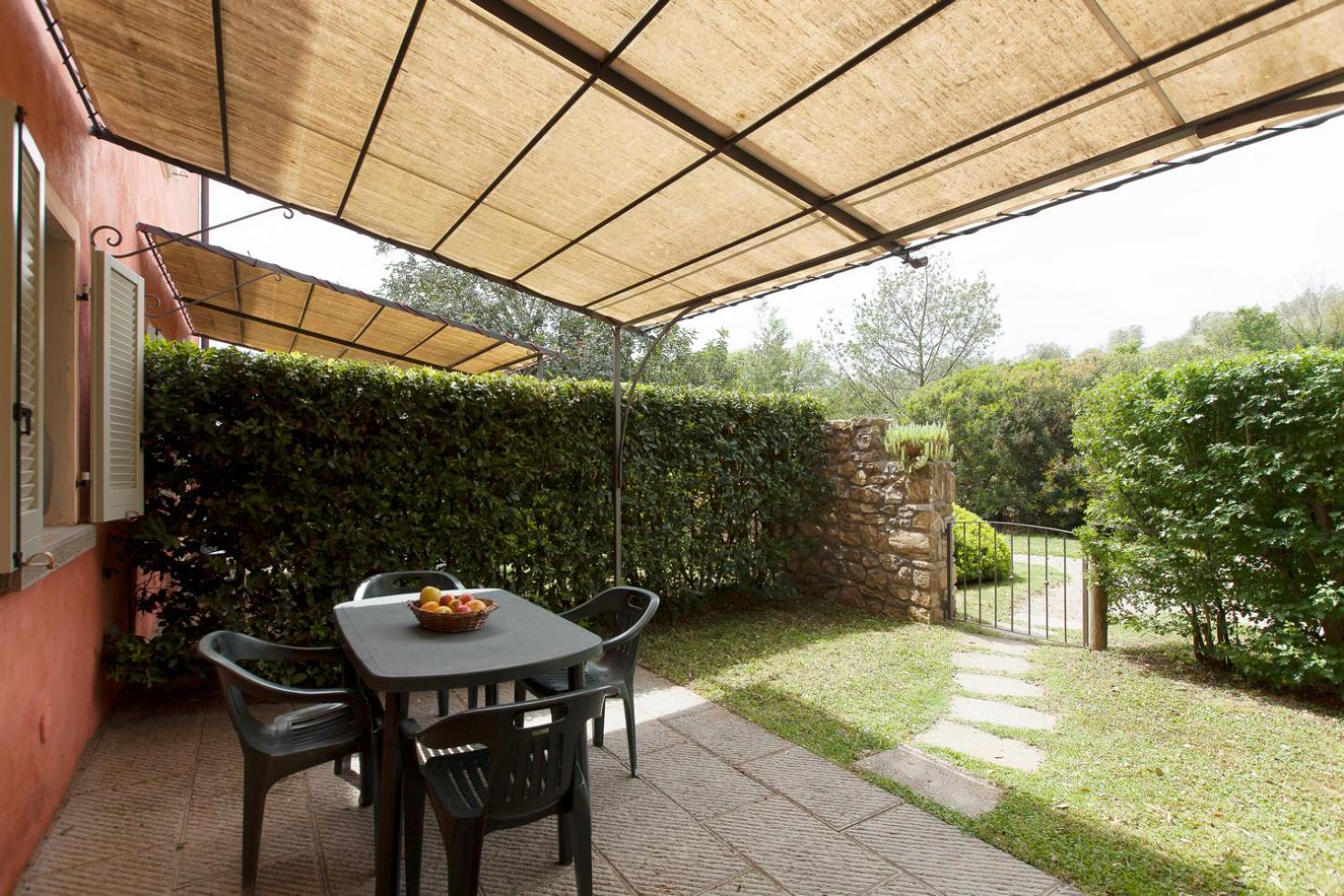 Agriturismo Bio Podere Doganelle Giuncarico Exteriör bild